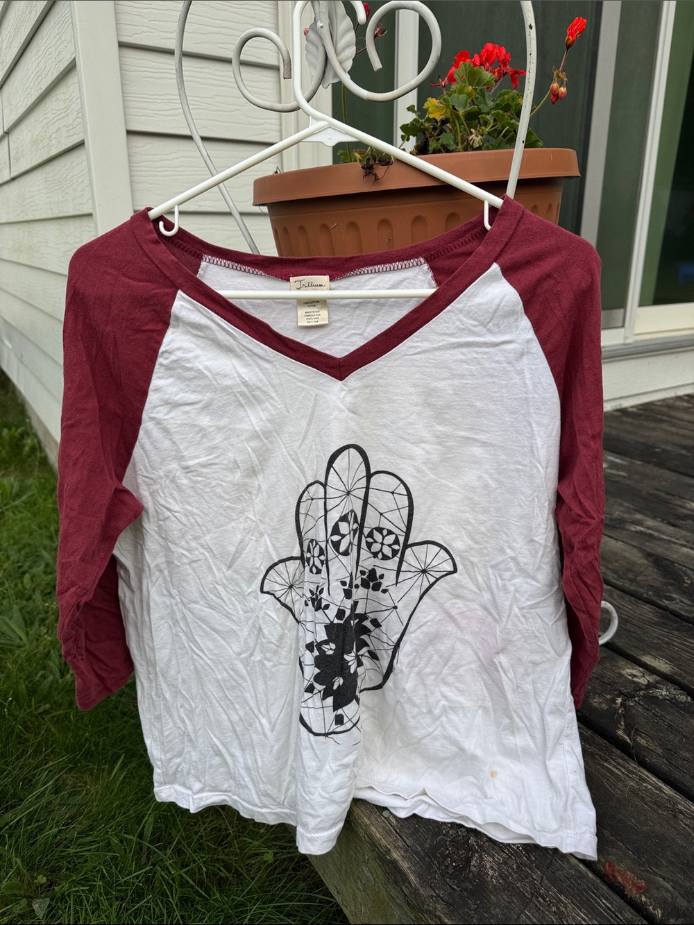 Trillium White V-Neck Raglan Tee with Burgundy Sleeves and Black Hamsa Print